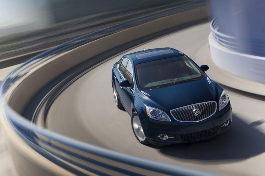  Buick Verano Turbo 2015 года  (фото 3 из 10)